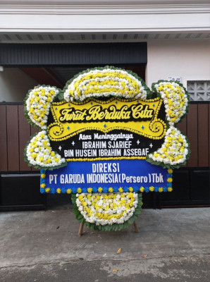 Papan Bunga Duka di Bangket Parak