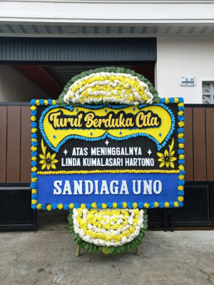 Papan Bunga Duka di Bangket Parak